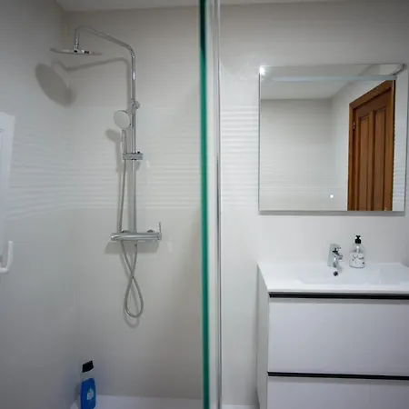 Residencial Art Brut Hostel *