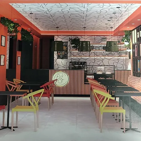 Residencial Art Brut 호스텔 카스텔론델라플라나